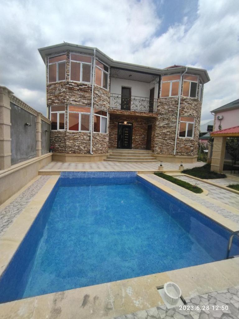 Golden Villa
