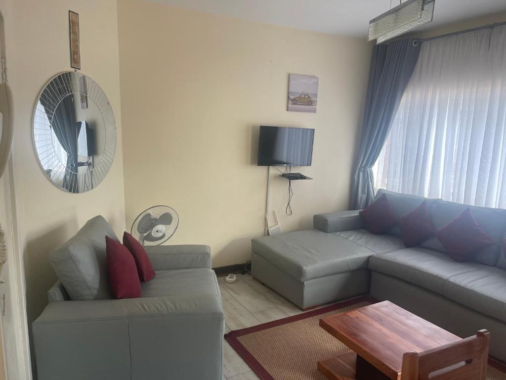 @Jackie’s Avondale 2 bed flat at Harrow court photo 1