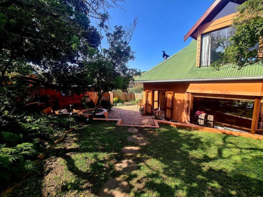 Milky Way: Home with large garden, firepit & stars photo 3