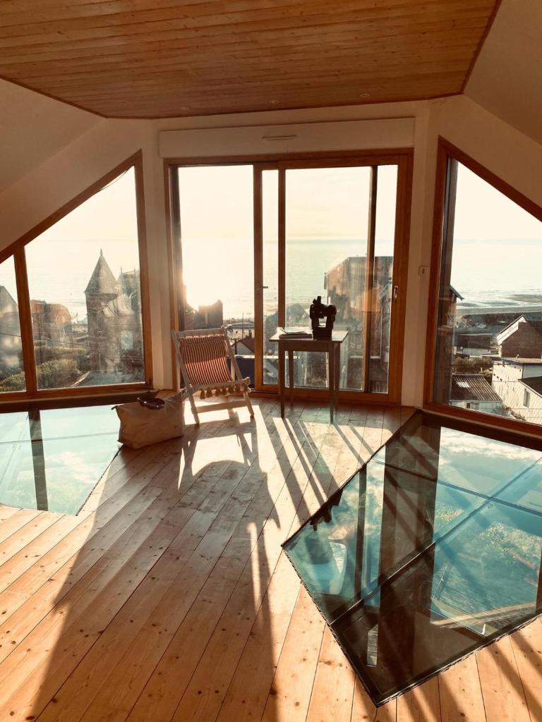 Superbe maison design en bois vue Mer photo 1
