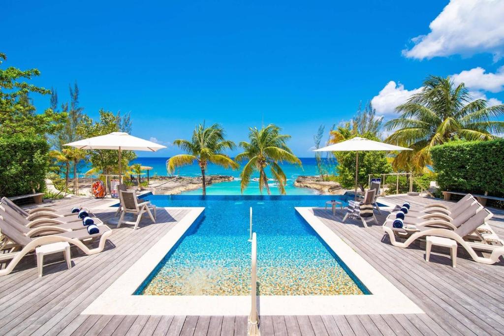 Casa Luna 16 by Grand Cayman Villas & Condos photo 1