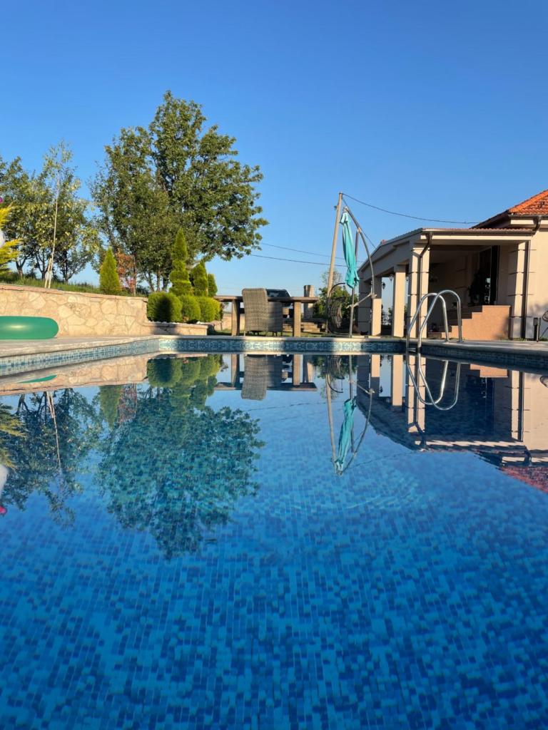 Club12 pool house photo 3
