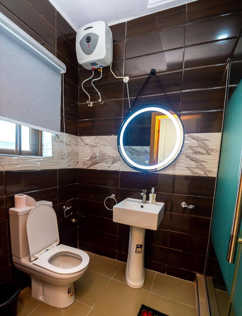 EXQUISIT OPULENT BLISS in Lekki Lagos photo 2