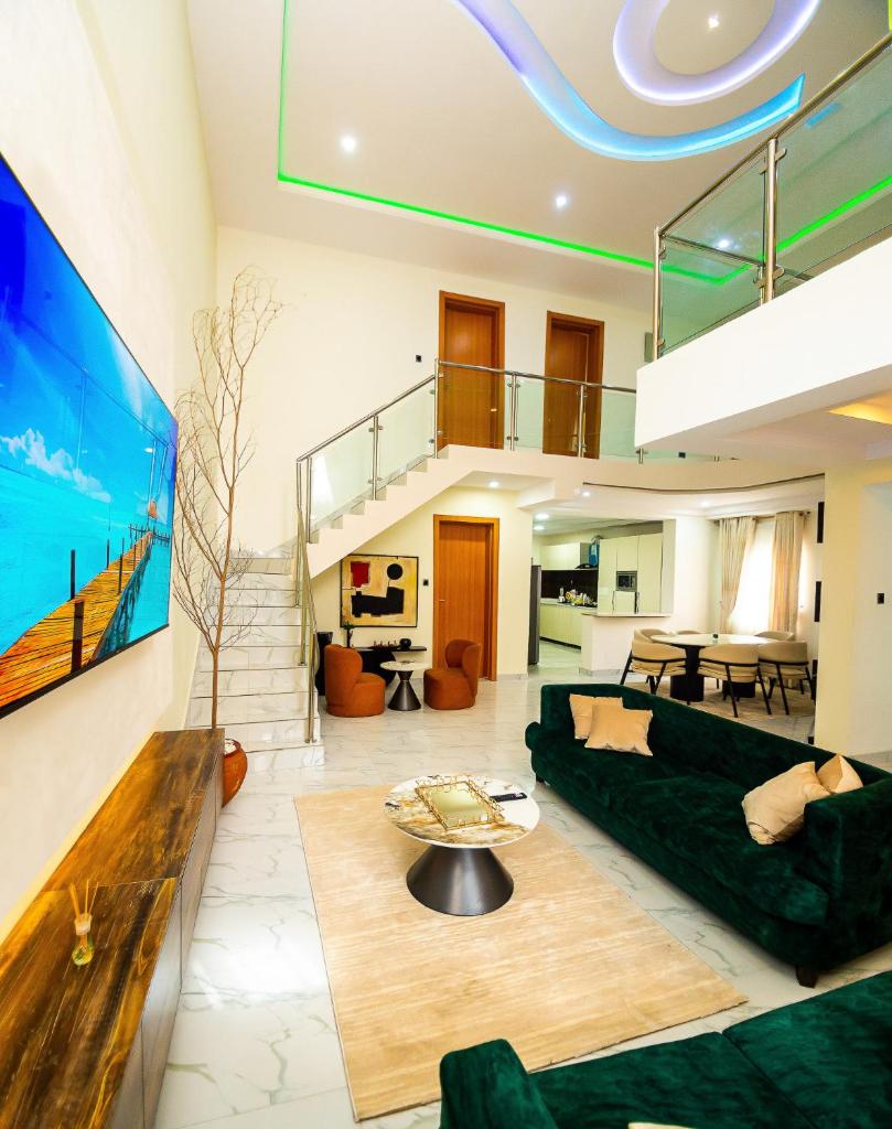 EXQUISIT OPULENT BLISS in Lekki Lagos photo 1