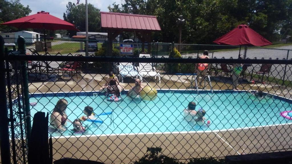 Bay Springs Country Inn & Marina photo 4