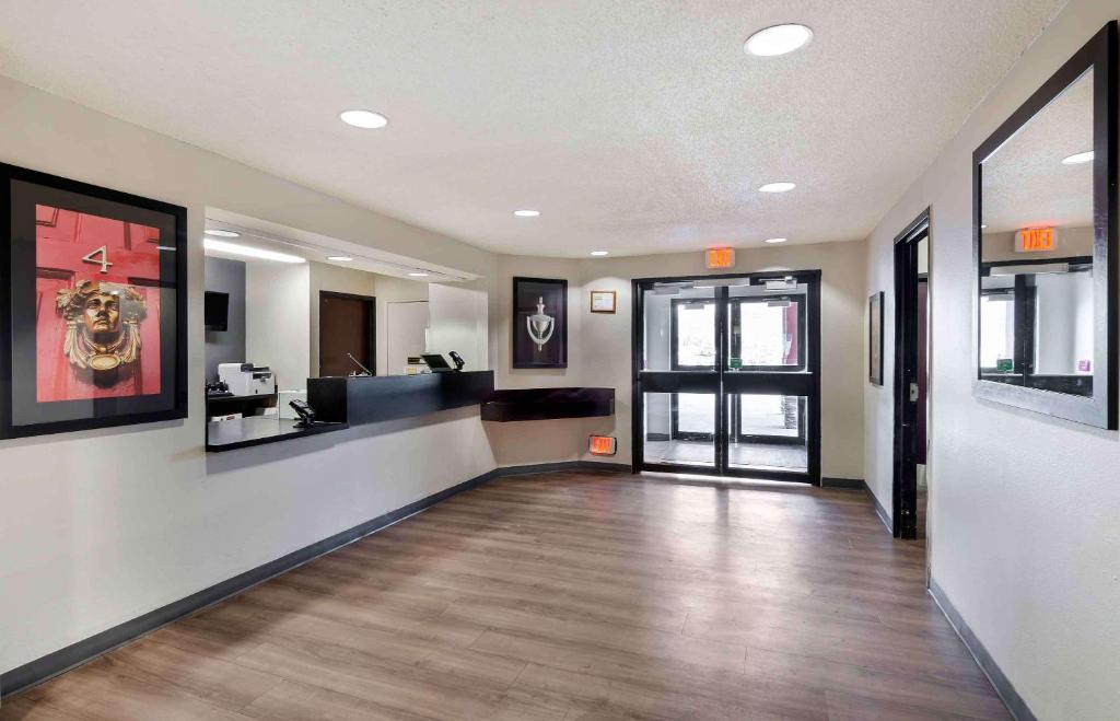 Extended Stay America Suites - Kansas City - South photo 4