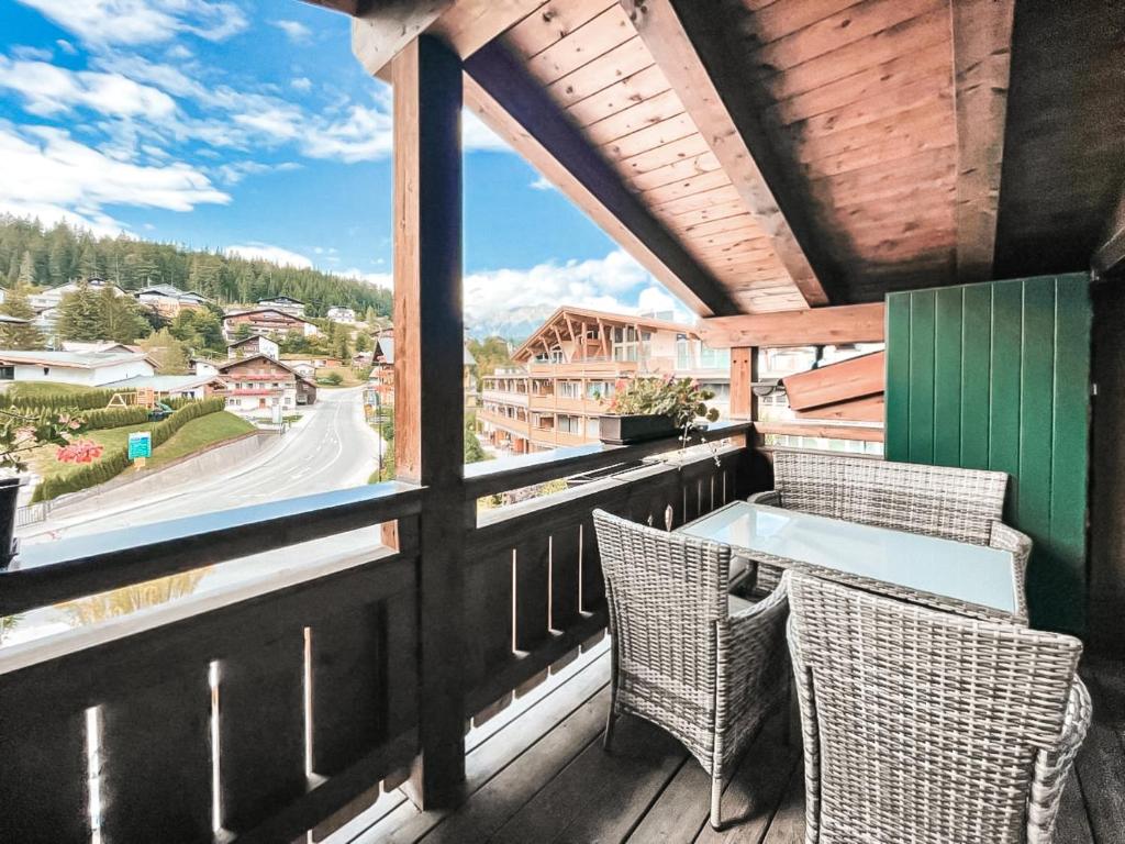 AlpenLuxus' LUNA with relaxation room, sauna & car park photo 4