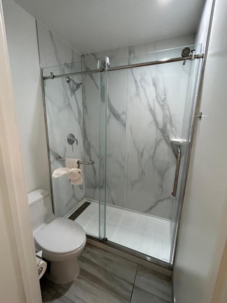 Hillside Inn photo 1
