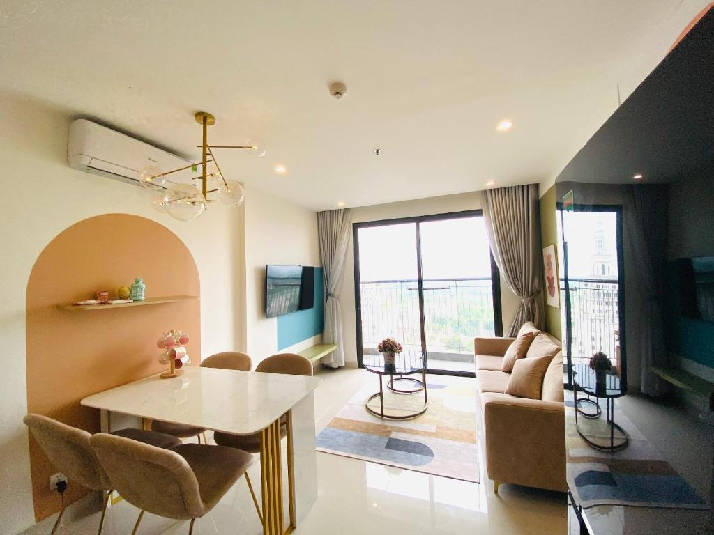 Shin's corner - 3 bedrooms apartment view Vins Uni Vinhomes Ocean Park photo 2