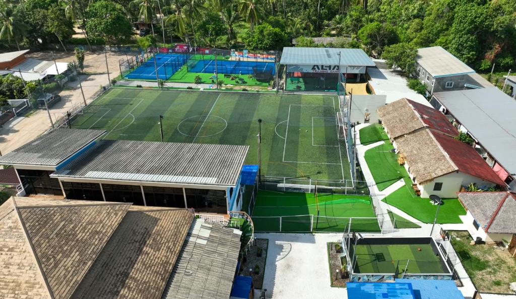 LEO HOSTEL