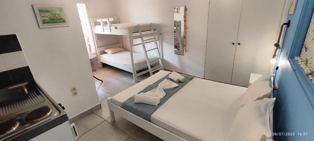 Apanemia Rooms photo 2