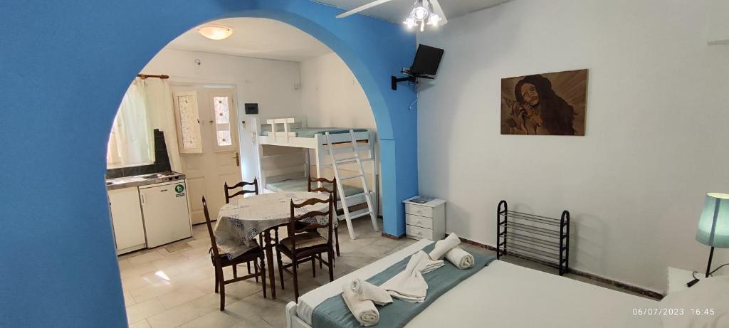 Apanemia Rooms photo 1
