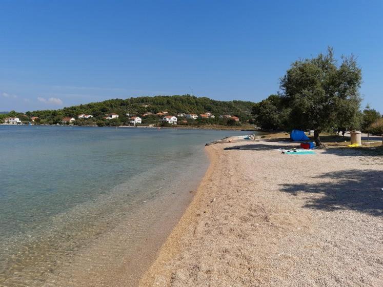 Apartment Roko (10m from the beach) photo 2