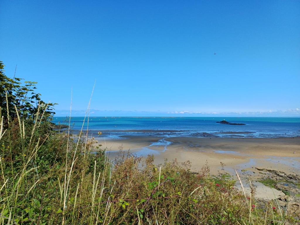 chambre d'hôte privative " la maison bleue à la mer"