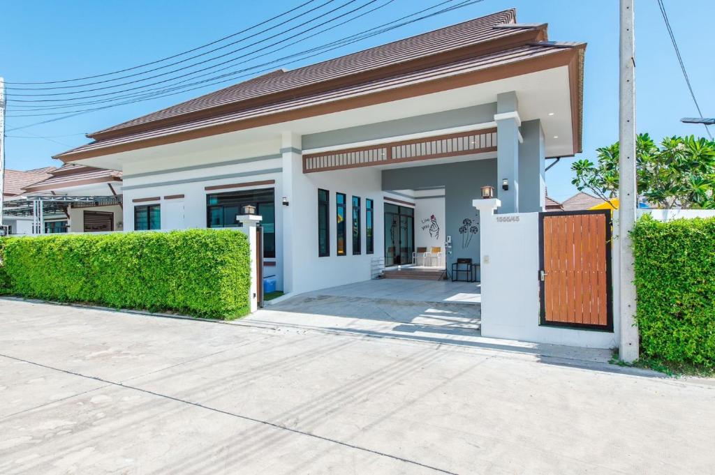 7 Days Happiness Pool Villa photo 1