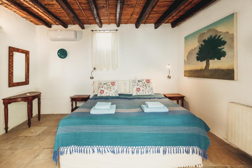 Archondia House - Holiday Apartments With Pool photo 4