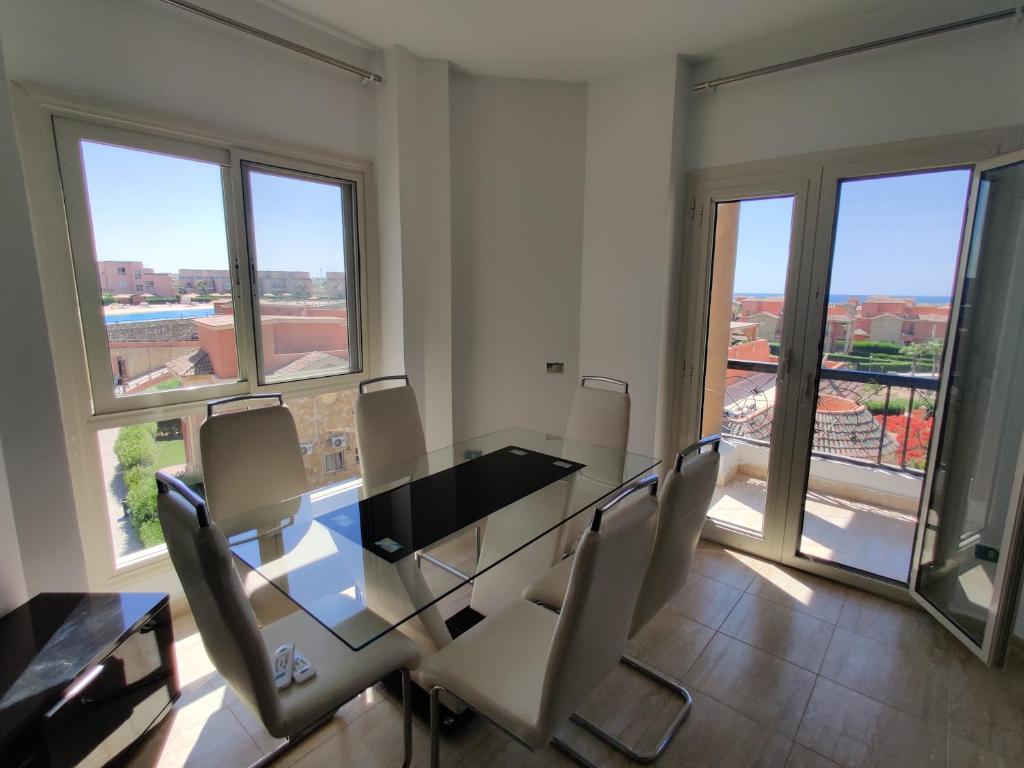 Penthouse with Sea view- Blumar Sidi Abdelrahman - Families & Couples only photo 3