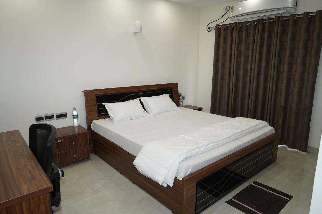 Madhav Kuteer B- 34 Vrindavan photo 4