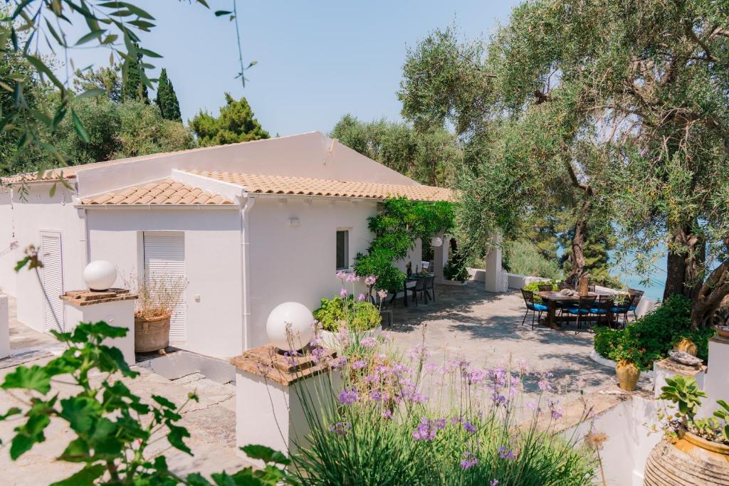 Zoela Corfu photo 1