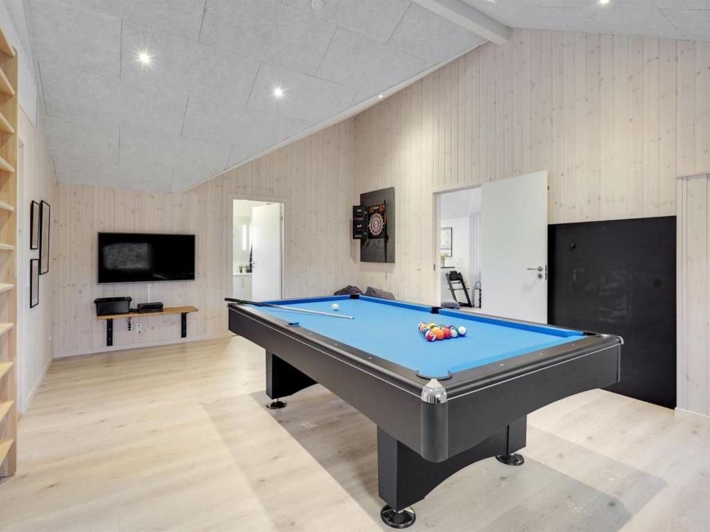 Holiday Home Ursel - 600m from the sea in Lolland- Falster and Mon by Interhome photo 3
