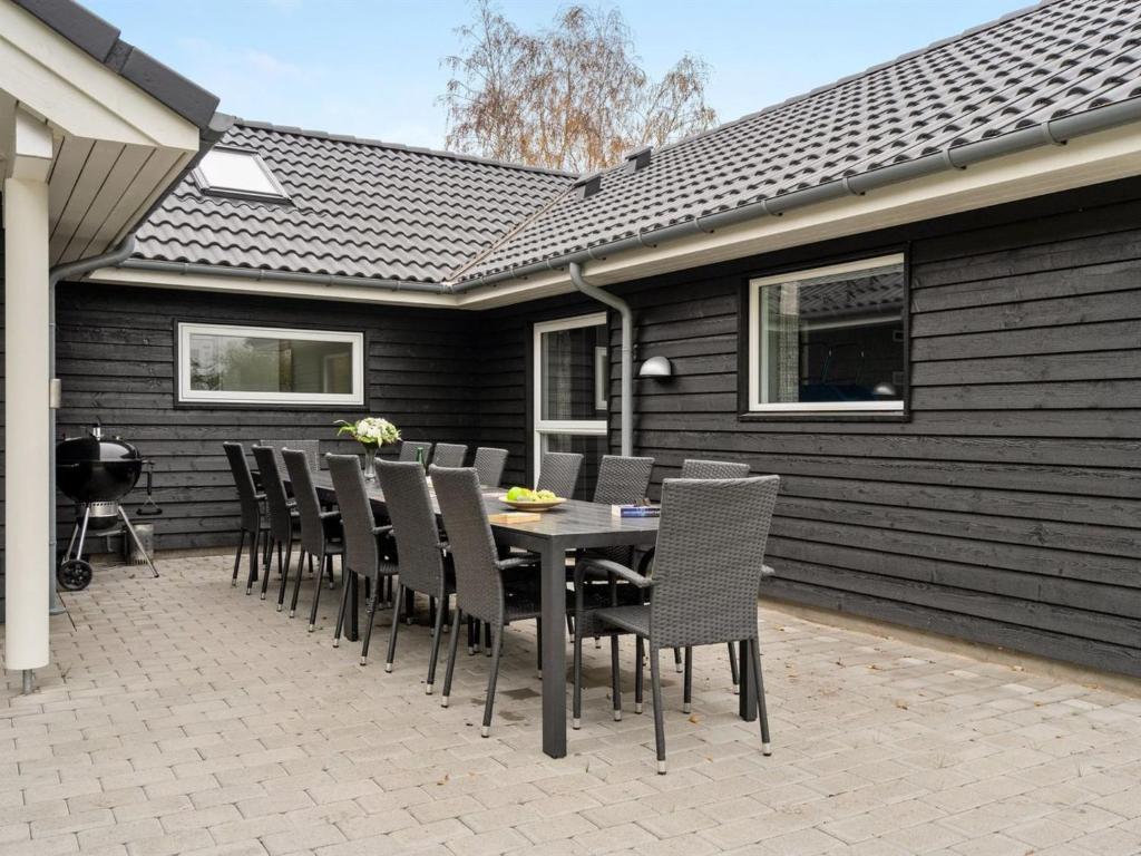 Holiday Home Ursel - 600m from the sea in Lolland- Falster and Mon by Interhome photo 1