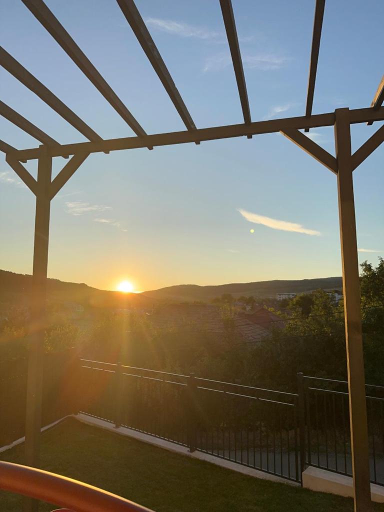 Sunset House spacious 3 bedrooms Baciu Cluj photo 1