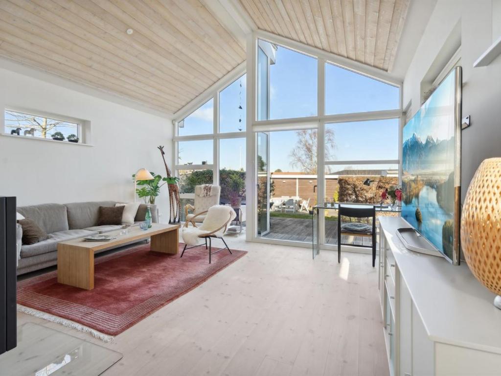 Holiday Home Ovelil - all inclusive - 100m from the sea in Funen by Interhome photo 1