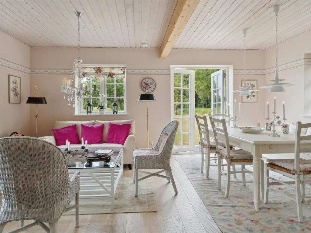 Holiday Home Nell - 3-2km to the inlet in Lolland- Falster and Mon by Interhome photo 3