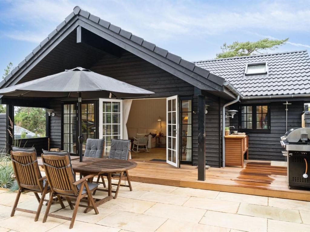 Holiday Home Jensen - 175m from the sea in Sealand by Interhome