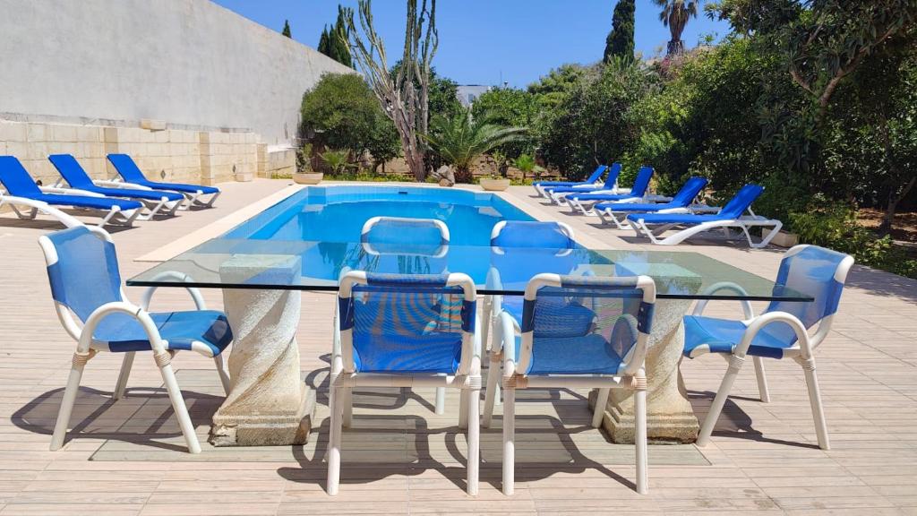 Stunning Villa with Pool, Table tennis, Table soccer and a Pool table photo 3
