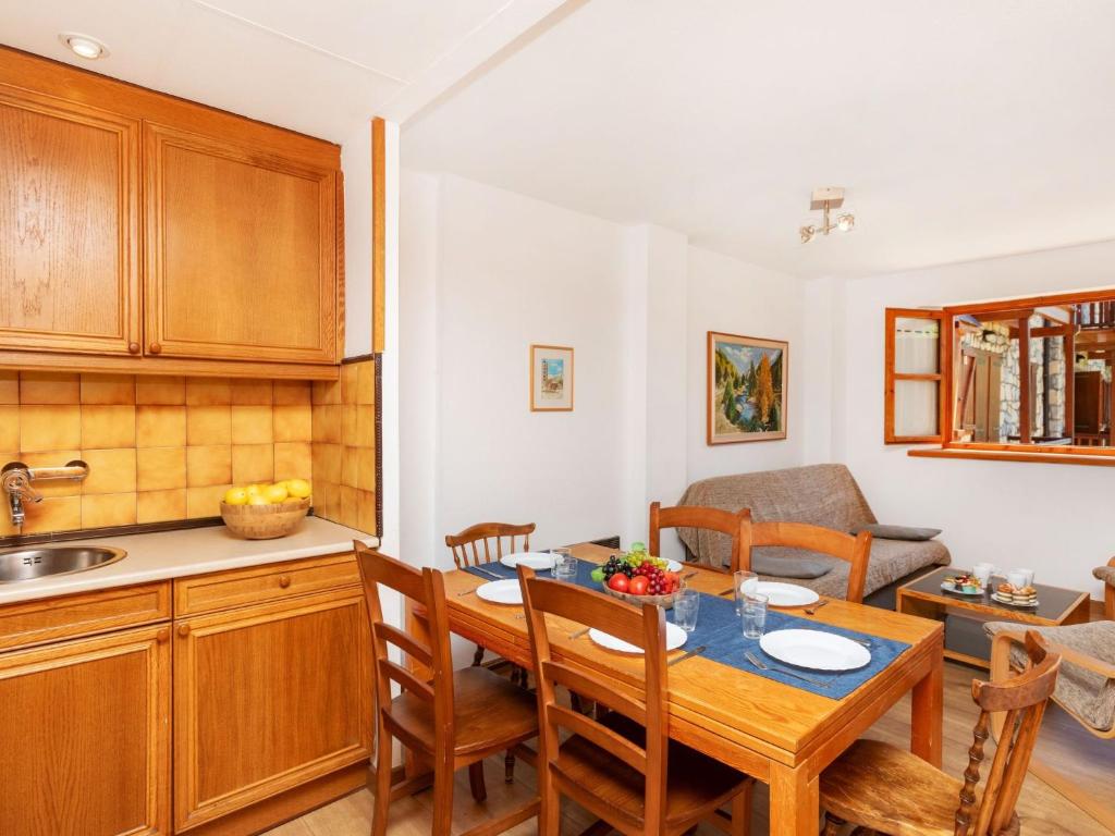 Apartment Pla Ermita Isard by Interhome photo 1