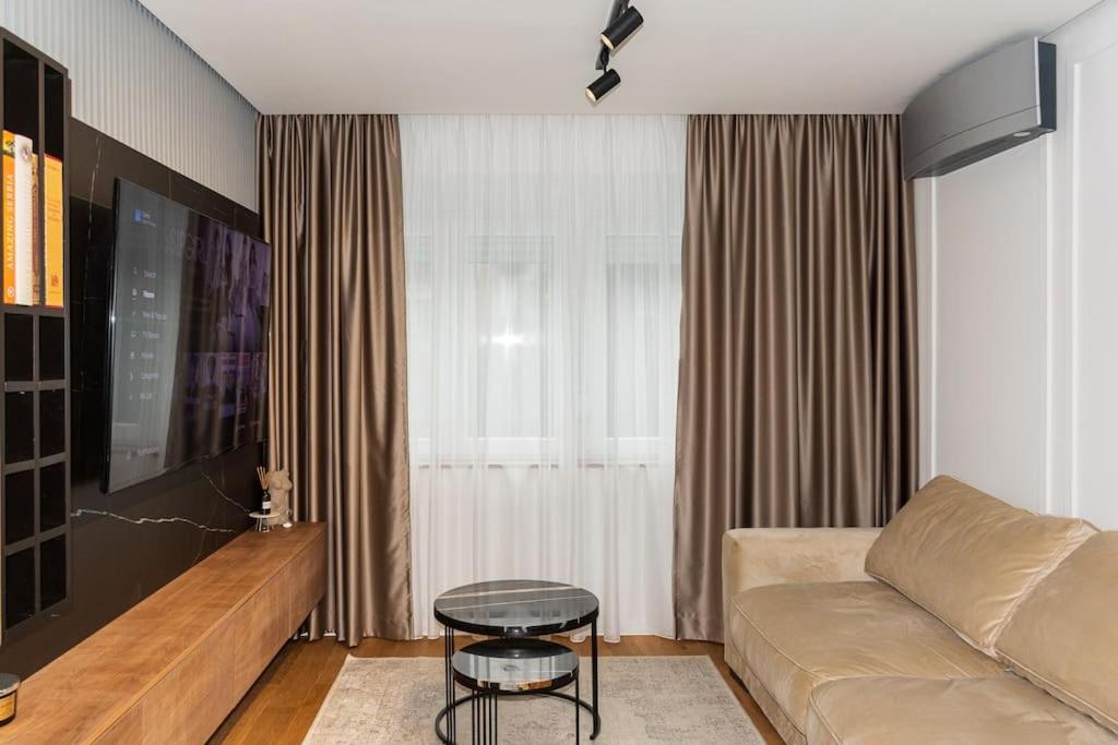 Royalux Kennedy Residences photo 2