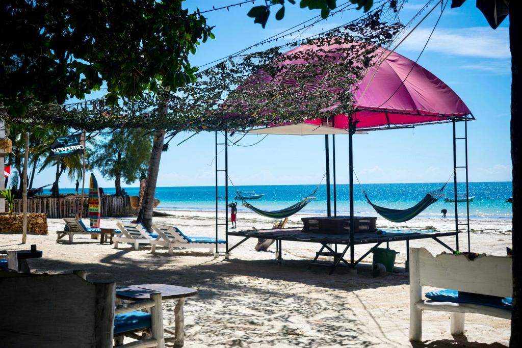 Soul Breeze Backpackers Diani photo 1