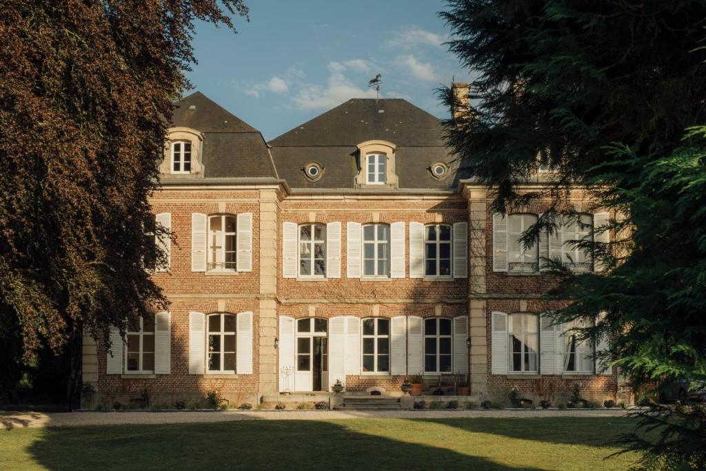 Petit Chateau Vercourt