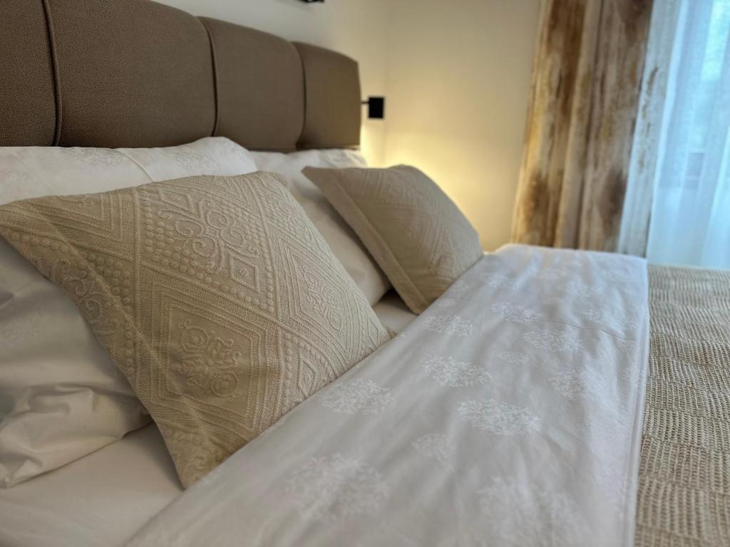 Luxury city rooms photo 1