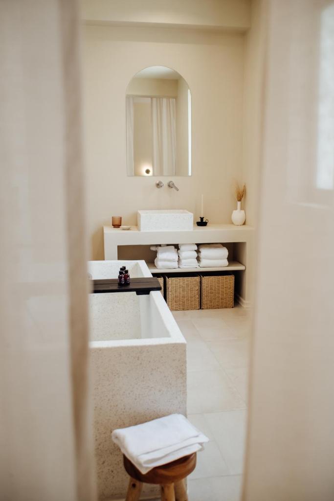 Thymises Boutique Hotel photo 4