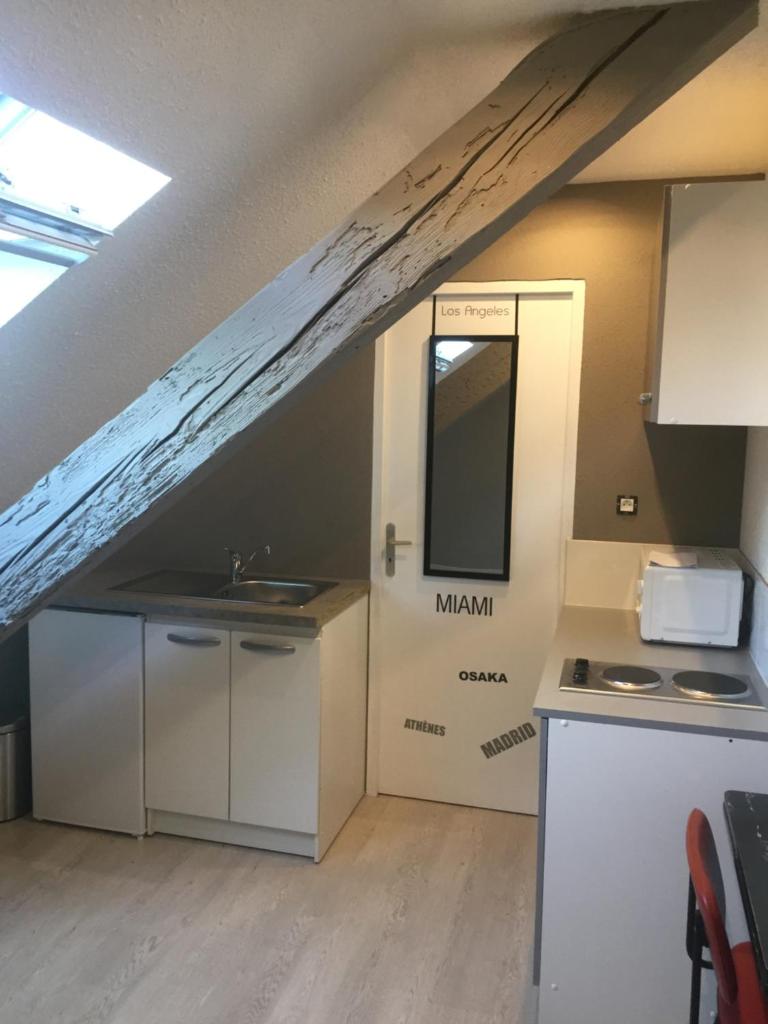 Studio moderne, étage 3, avec literie de qualité prémium photo 2