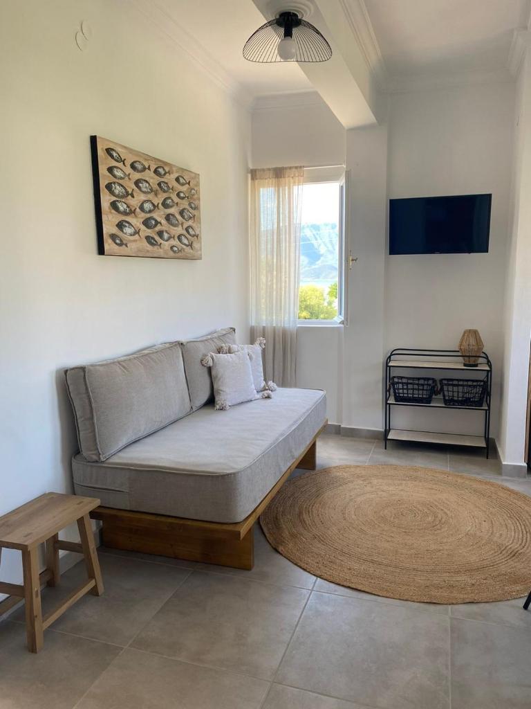 Thassa Beach Apartment No1 (with mountain view) photo 1