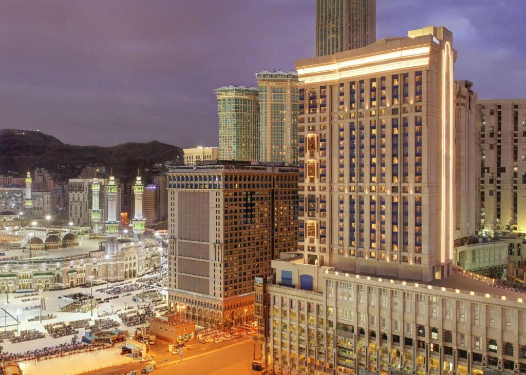 Hilton Suites Makkah - Tap to explore photos