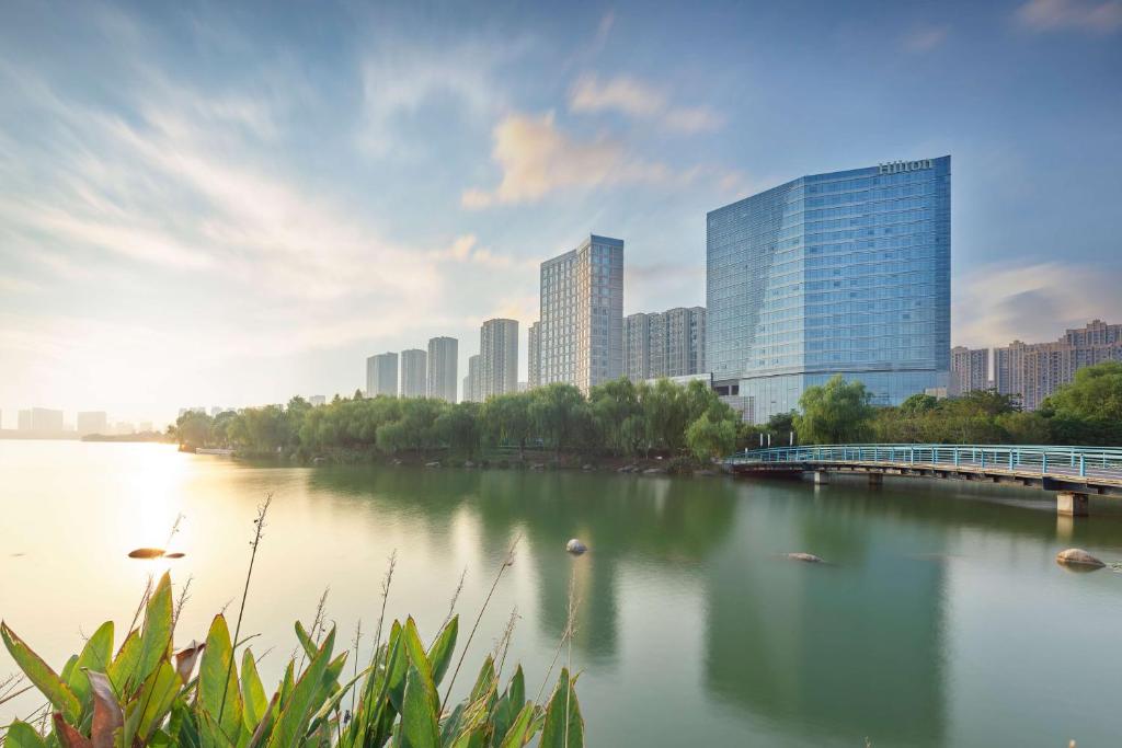 Hilton Suzhou Yinshan Lake photo 1