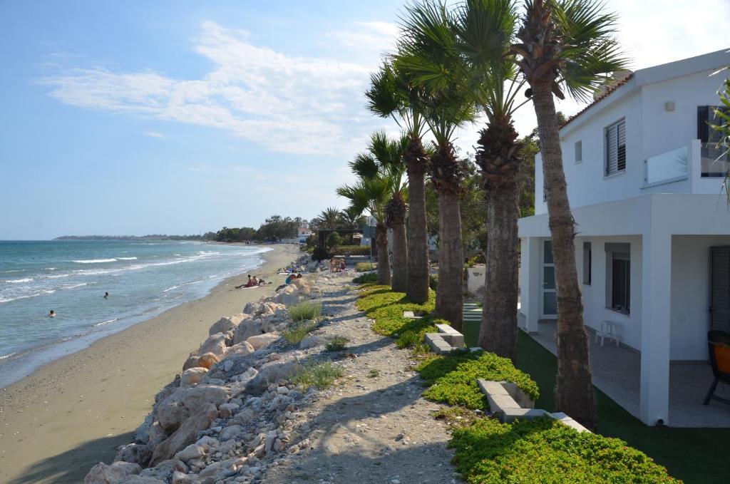 Meneou Blu Beach House* photo 3