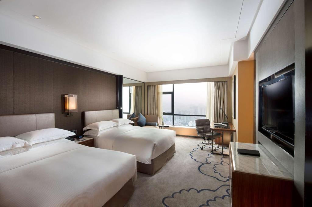 Hilton Zhongshan Downtown Room Type - Deluxe Twin Room
