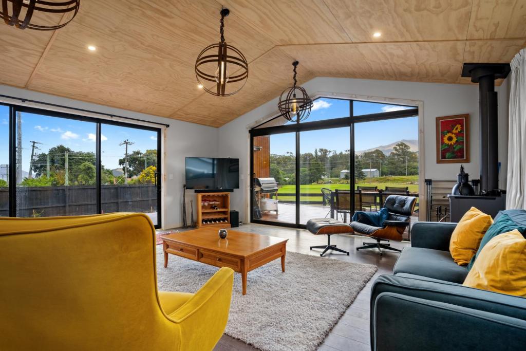 Duvauchelle Daydreamer - Duvauchelle Holiday Home photo 3