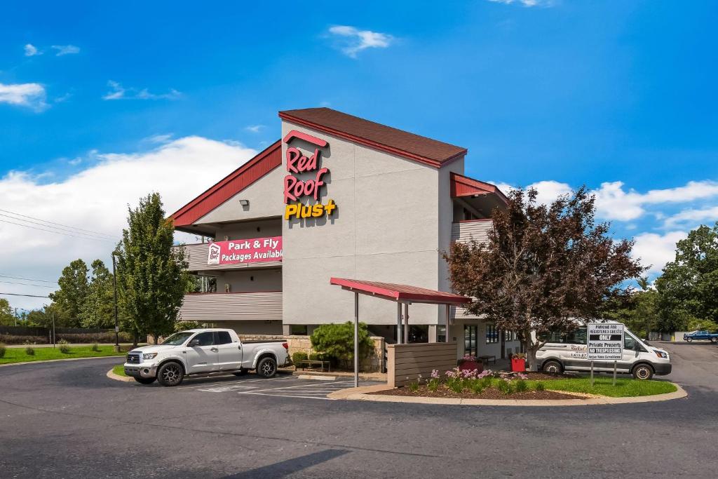 Red Roof Inn PLUS+ Nashville Airport image