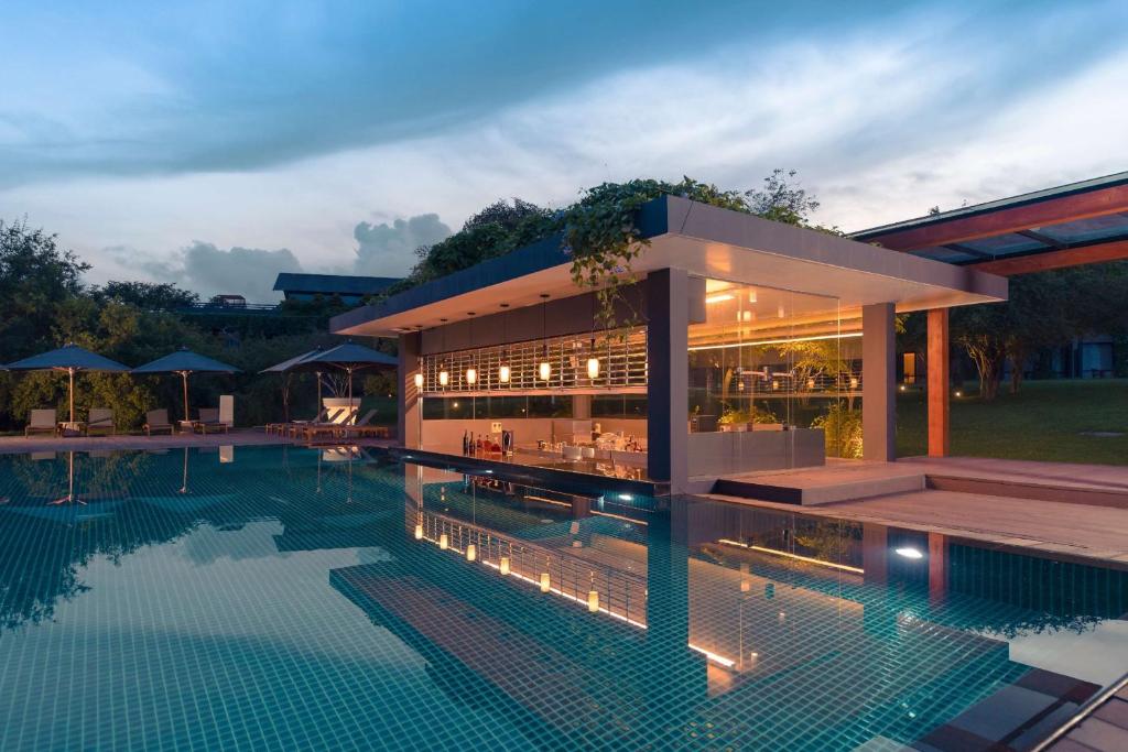 Doubletree By Hilton Weerawila Rajawarna Resort photo 3