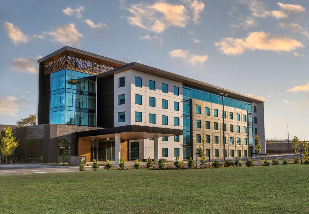 Doubletree By Hilton Karaka photo 2