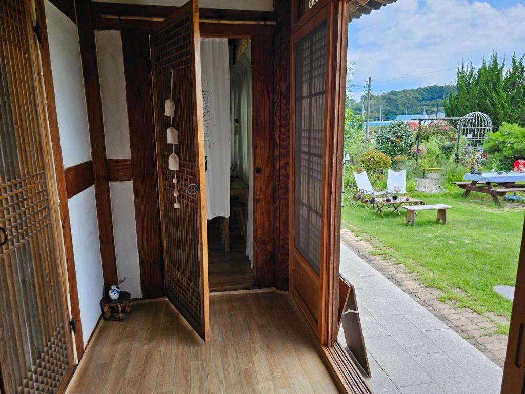 Damyang Flower & Hanok photo 2