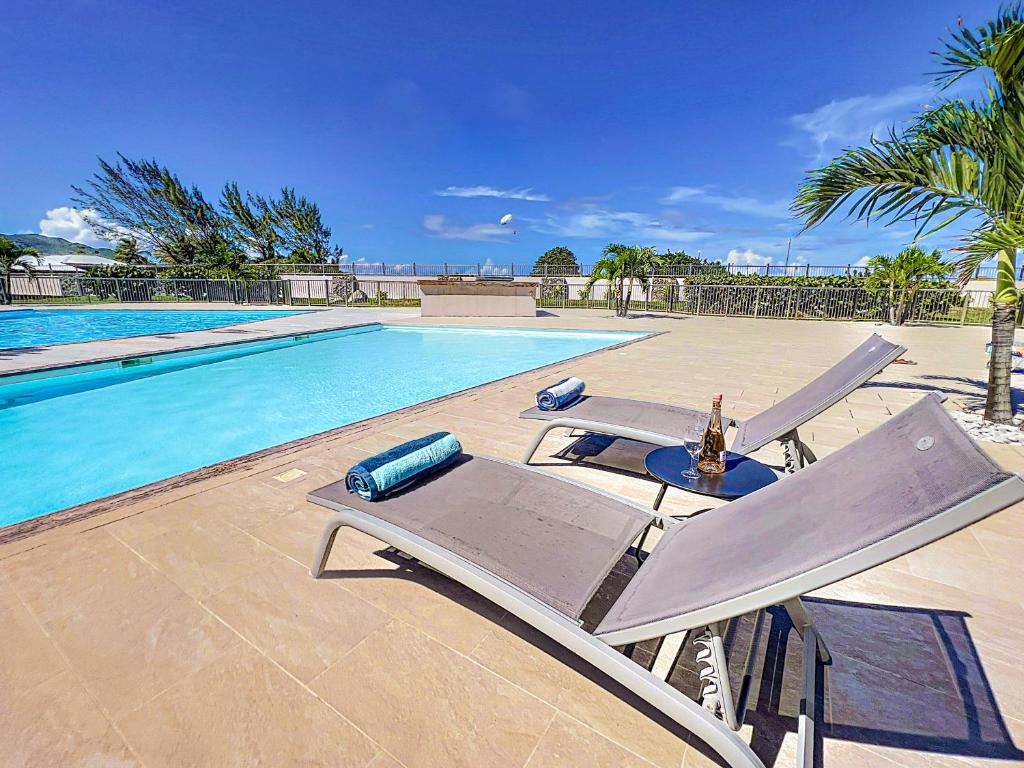 Maison Caraibes beach front on Orient Bay with 2 big pools photo 1