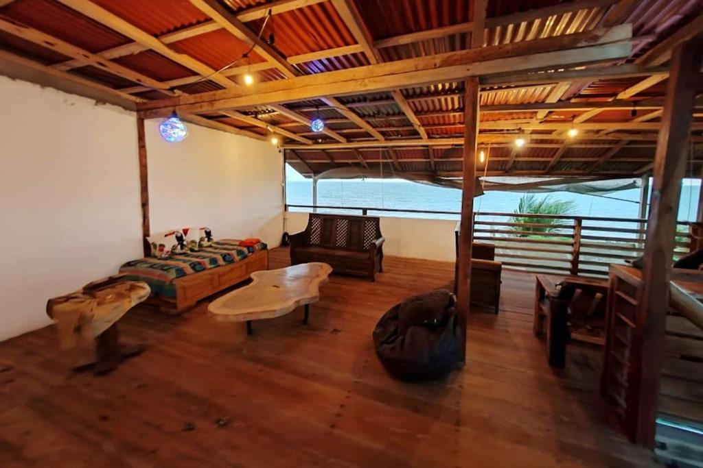 Hermosa casa frente a la playa. photo 3