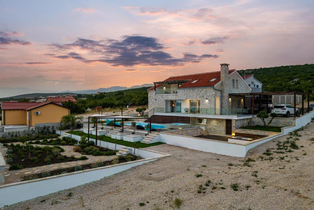 Family friendly house with a swimming pool Maslenica, Novigrad - 20492 photo 2
